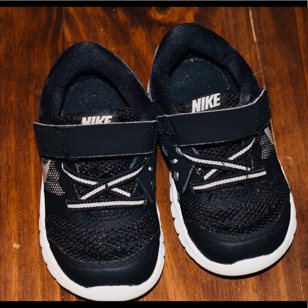 Nike Size 5C Shoes